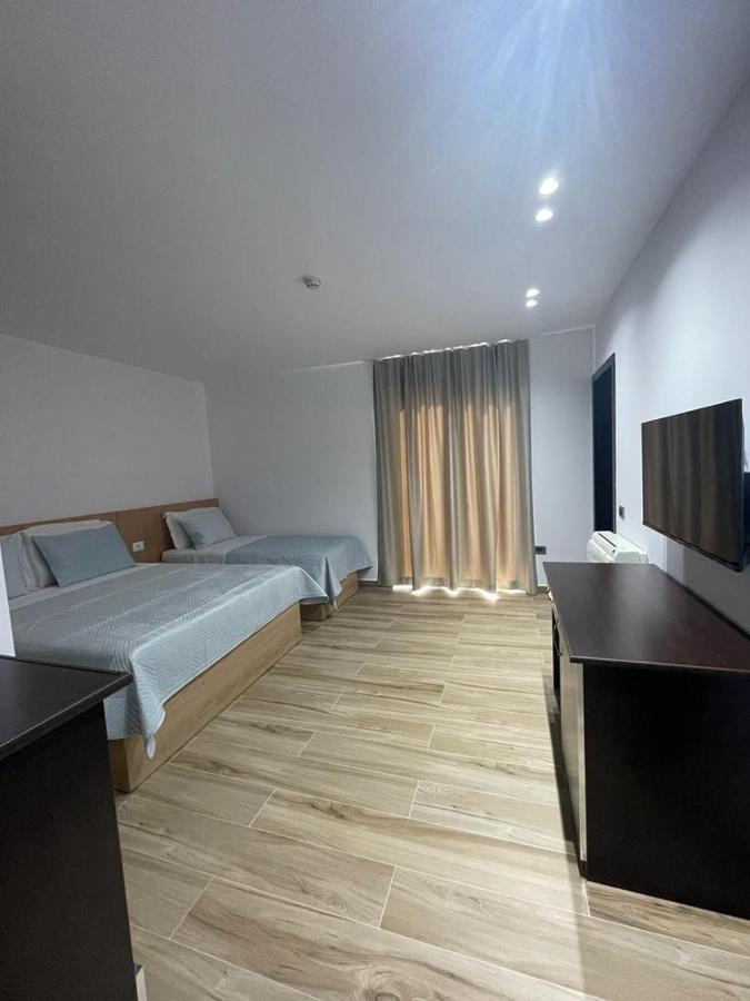 Hotel Verzaci Rinas Exterior photo